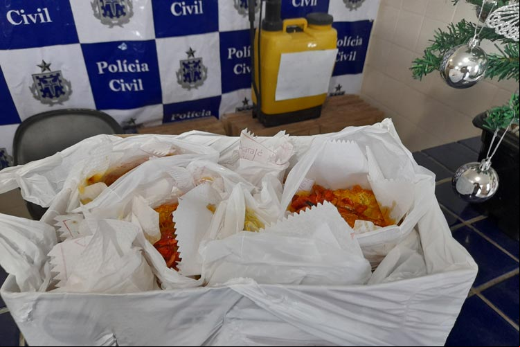 Brumado: Por conta da pandemia, acarajé chega à delegacia sem a baiana Dona Dete