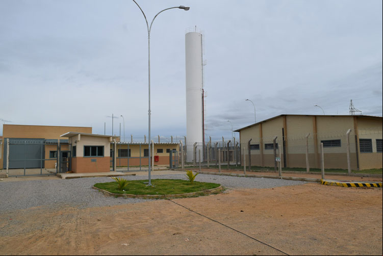 Governador classifica como abusiva decisão judicial que impede terceirização de presídios na Bahia