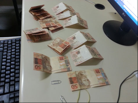 Igaporã: Homem é preso com mais de R$ 2,5 mil em notas falsas