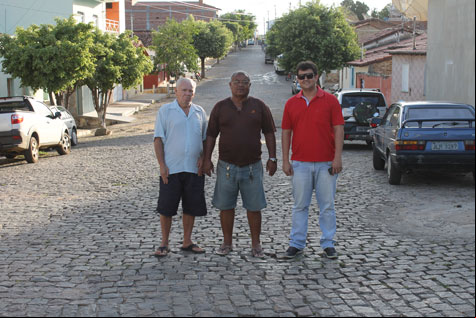 Brumado: Castilho Viana solicita melhor iluminação na Rua 2 de Julho